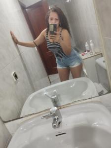 613669113: Chica busca chico en La Coruña