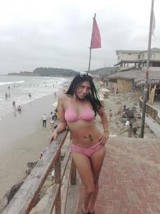 692349181: Chica busca chico en Cádiz