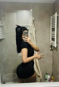 613608287: Chica busca chico en Málaga