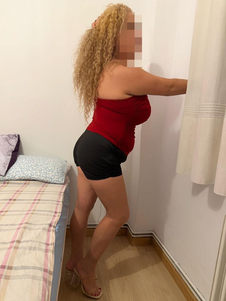 Chica busca chico en La Coruña: 