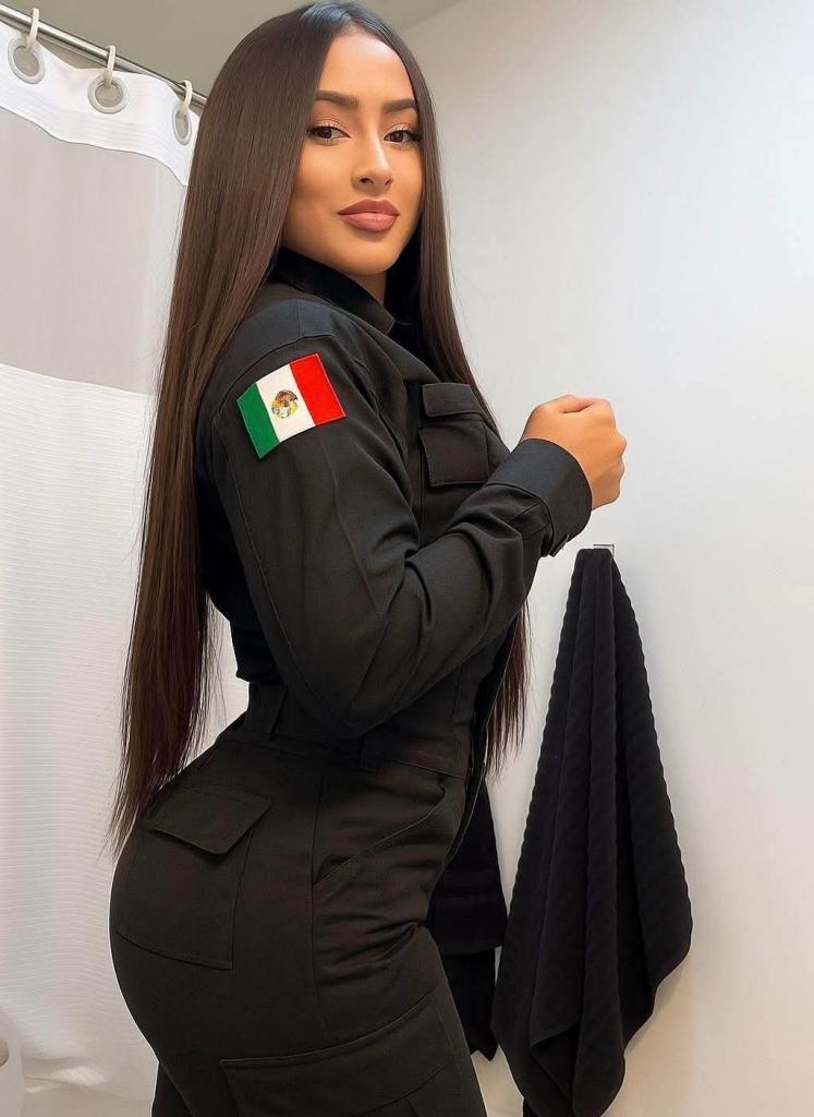 Chica busca chico en Almería: 