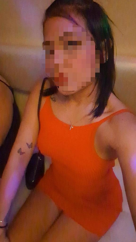 Chica busca chico en Sevilla: 