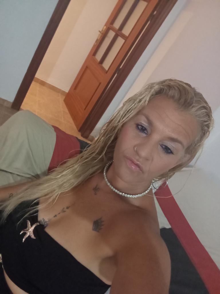 Chica busca chico en Cádiz: 