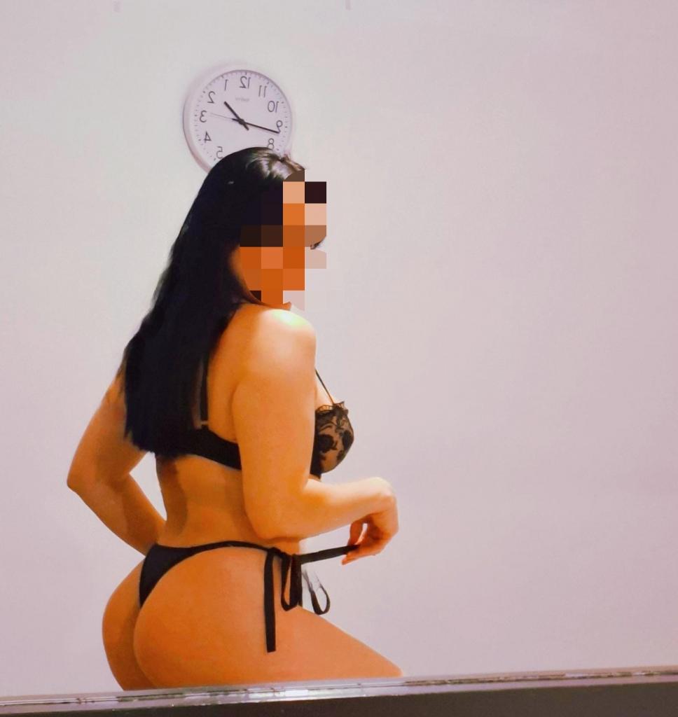 Chica busca chico en Barcelona: 