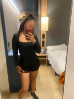 614982873: Chica busca chico en La Coruña