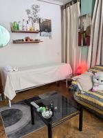 643663600: Chica busca chico en Madrid