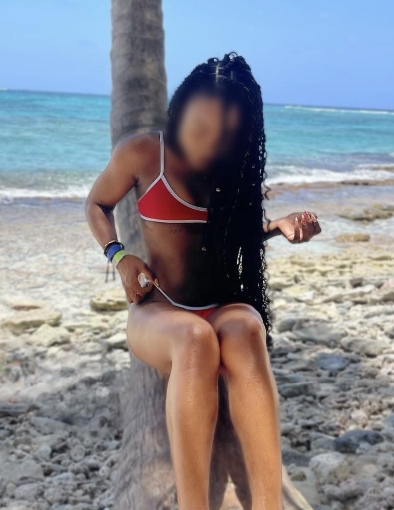 642343288: Chica busca chico en Málaga