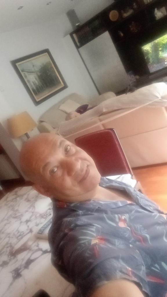 Chico busca chica en Barcelona: 