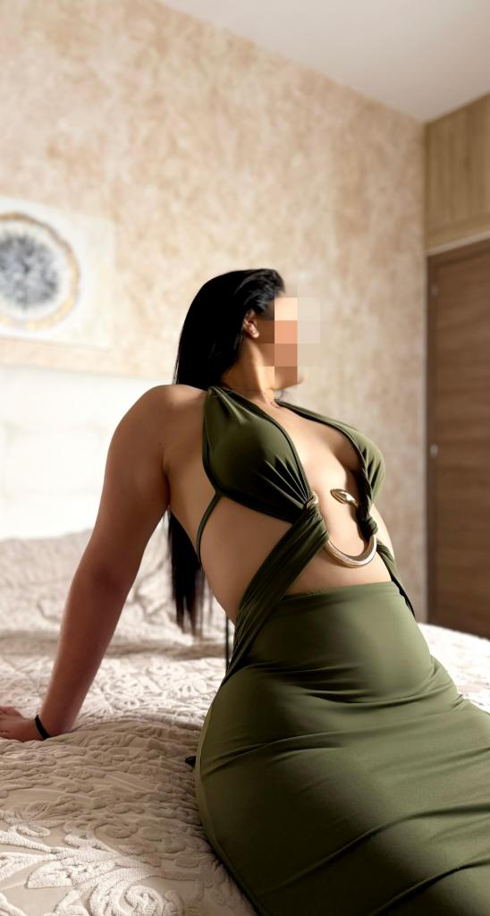 624494865: Chica busca chico en Madrid