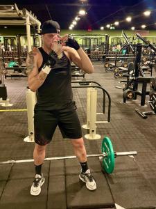 614772935: Chico busca chica en Sevilla