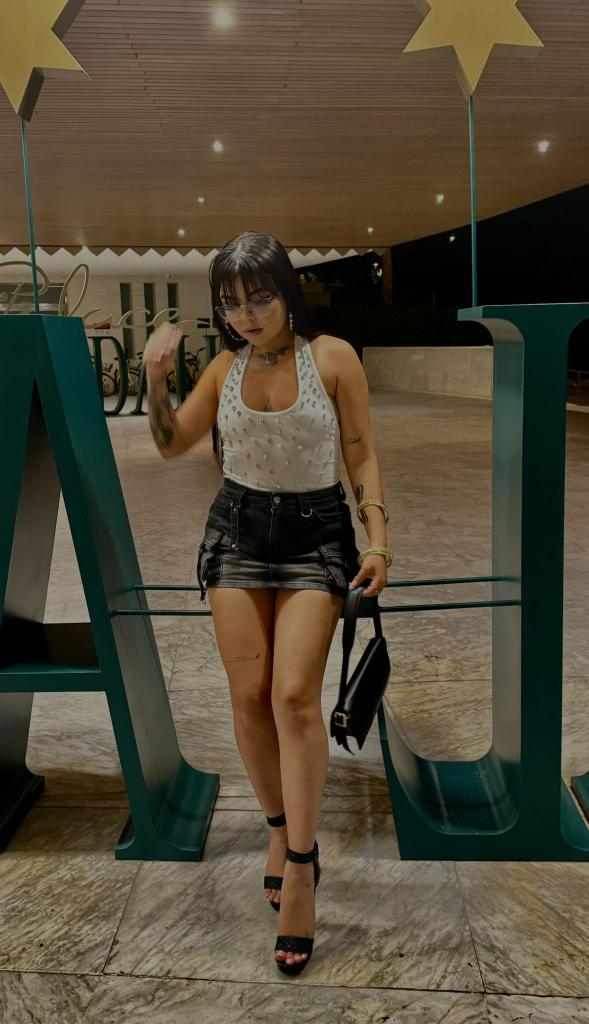 625275123: Chica busca chico en La Coruña