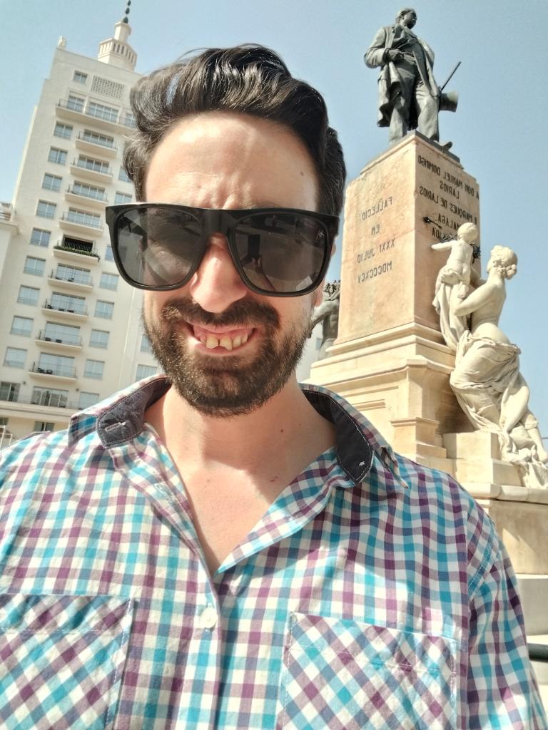 613872363: Chico busca chica en León