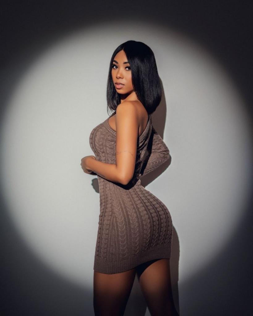 637774887: Chica busca chico en Asturias