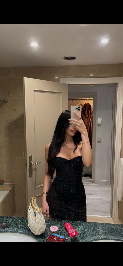 637065342: Chica busca chico en Madrid