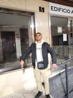 637014243: Chico busca chica en Málaga