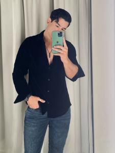 664407620: Chico busca chica en Málaga