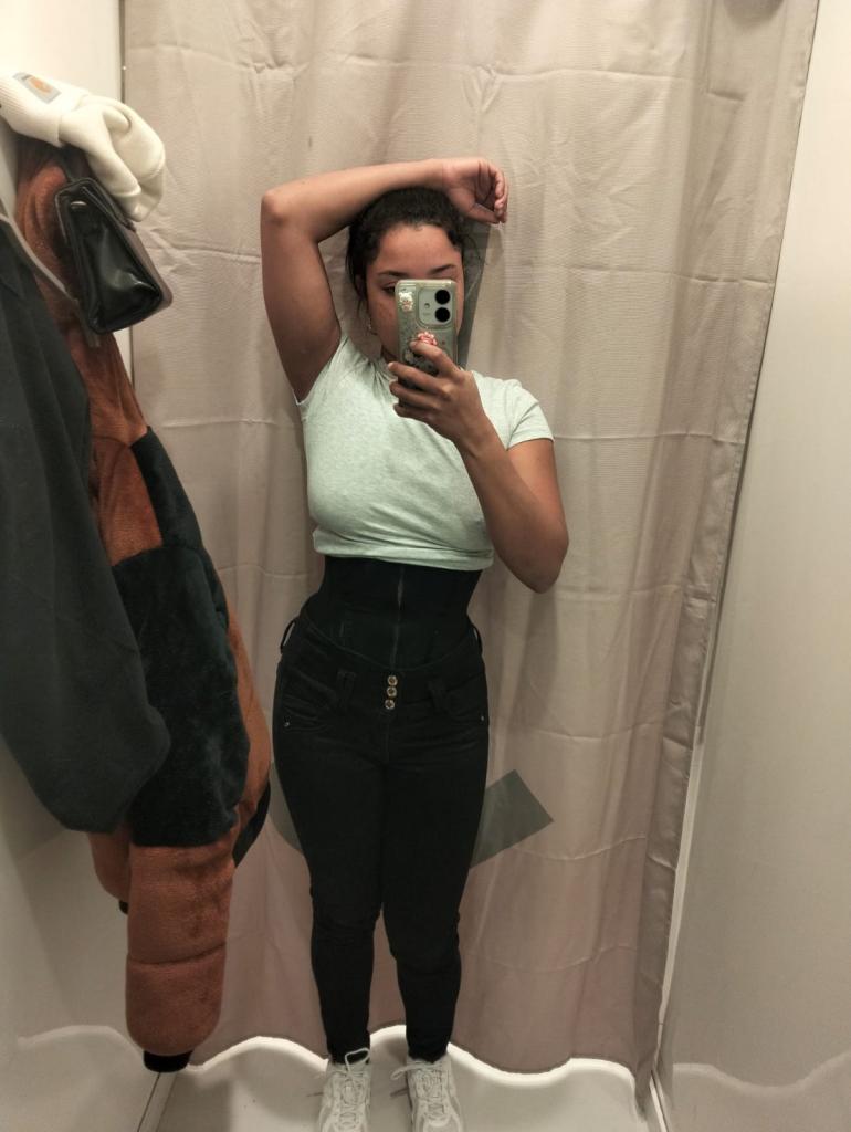 635532243: Chica busca chico en Valencia