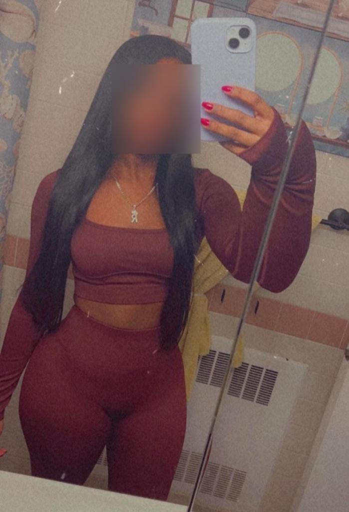 Chica busca chico en Murcia: 