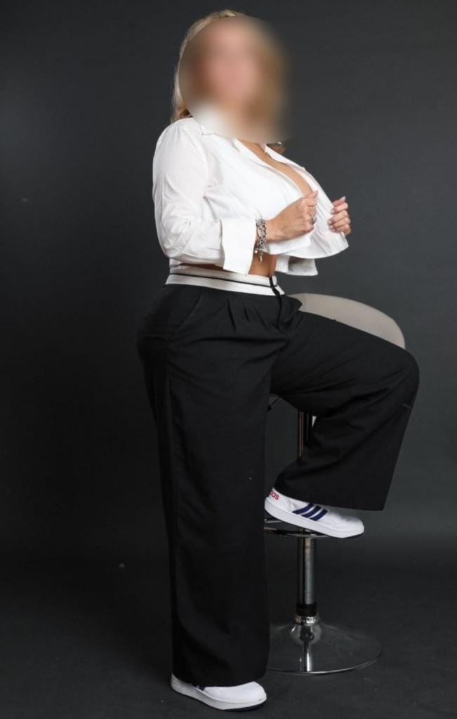 Chica busca chico en Cádiz: 