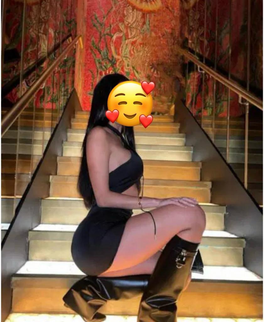 664428820: Chica busca chico en Cádiz