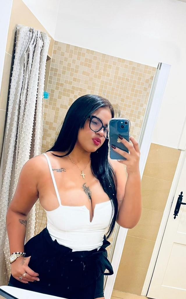 Chica busca chico en Granada: 