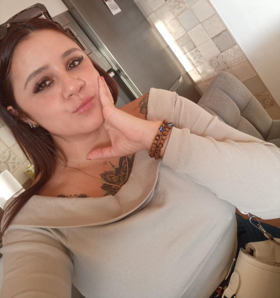 Chica busca chico en Cádiz: 