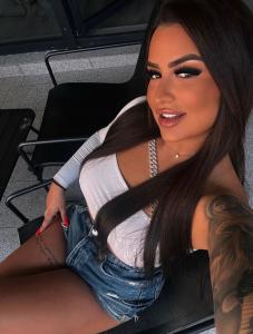 643791869: Chica busca chico en Almería