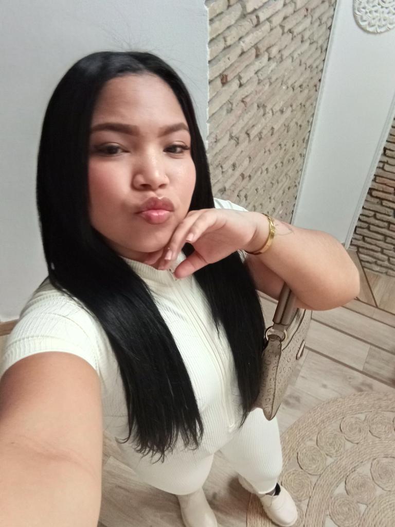 Chica busca chico en Cádiz: 