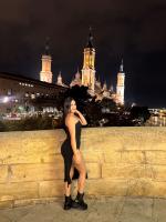 613793336: Chica busca chico en Barcelona
