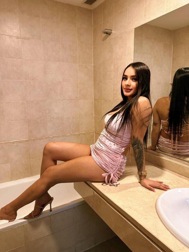 633917228: Chica busca chico en Madrid