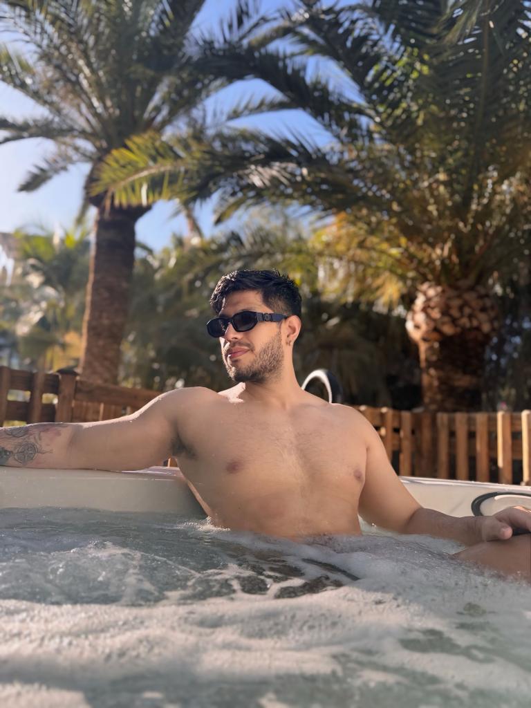 643852366: Chico busca chica en Sevilla