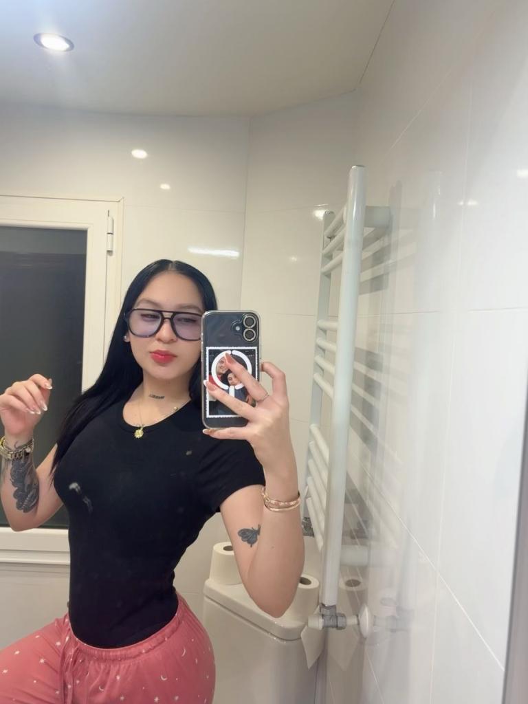 624841740: Chica busca chico en León