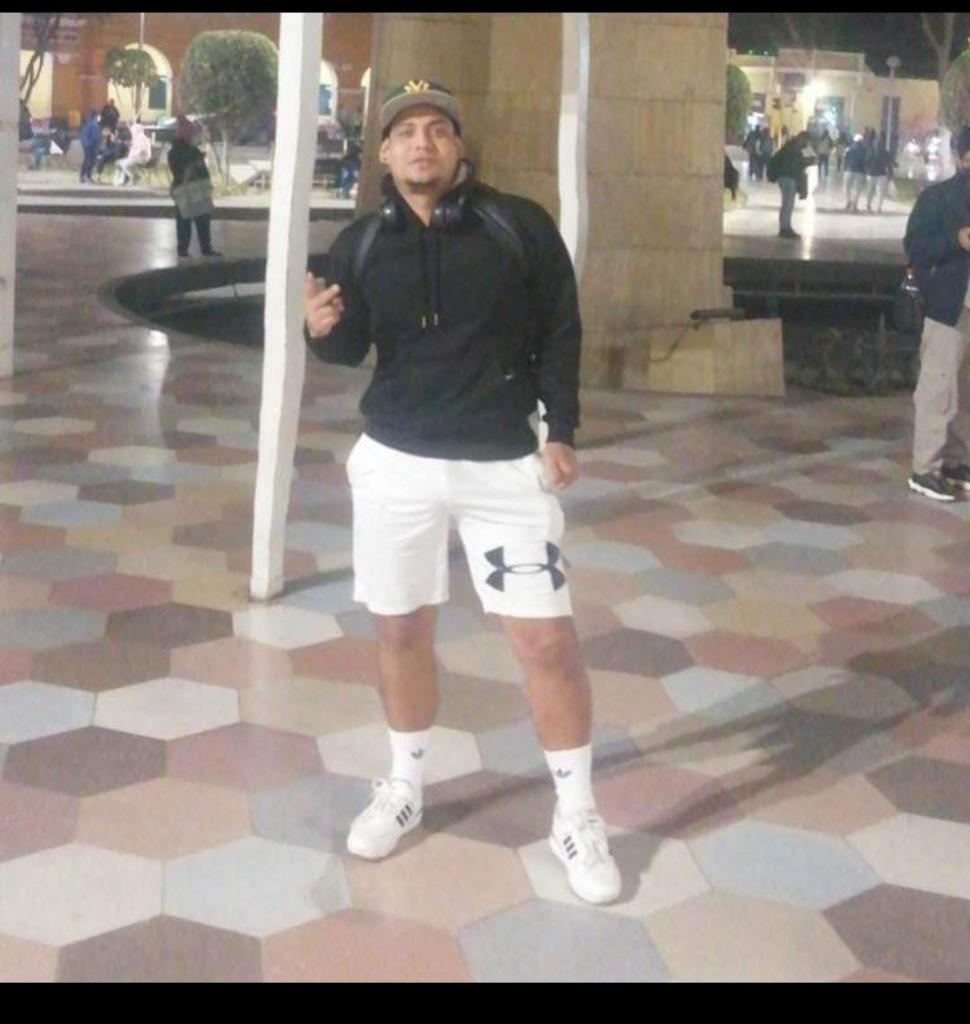 Chico busca chica en Tenerife: 