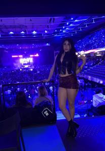 613767689: Chica busca chico en Navarra