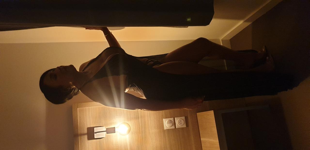 Chica busca chico en Granada: 