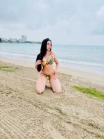 654660979: Chica busca chico en Madrid