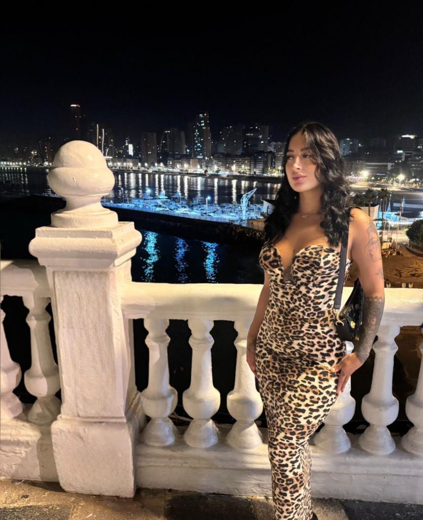 617168045: Chica busca chico en Murcia