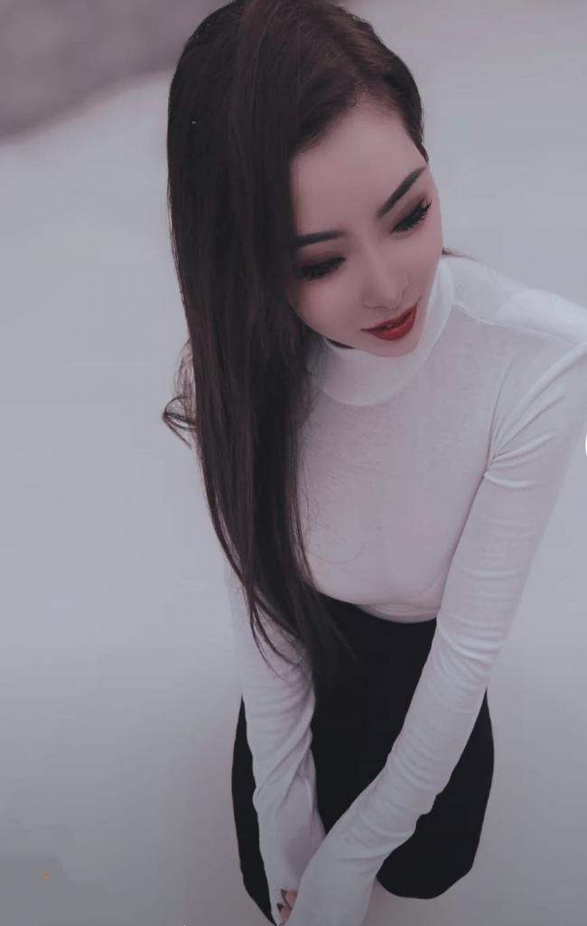 Chica busca chico en Gerona: Chica busca chico