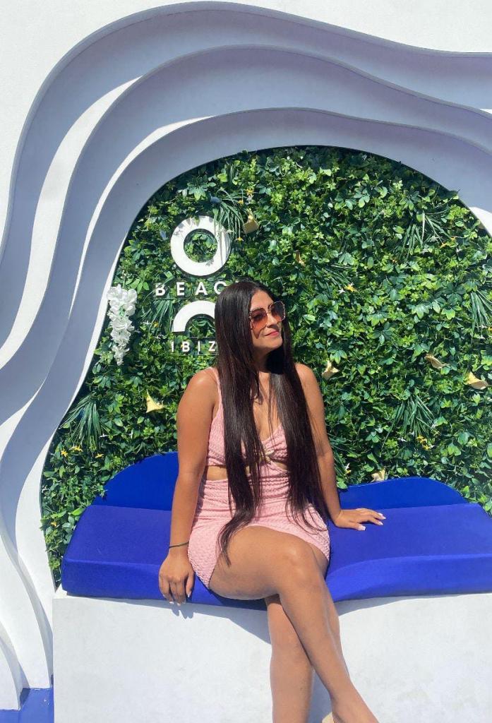 697723048: Chica busca chico en Málaga