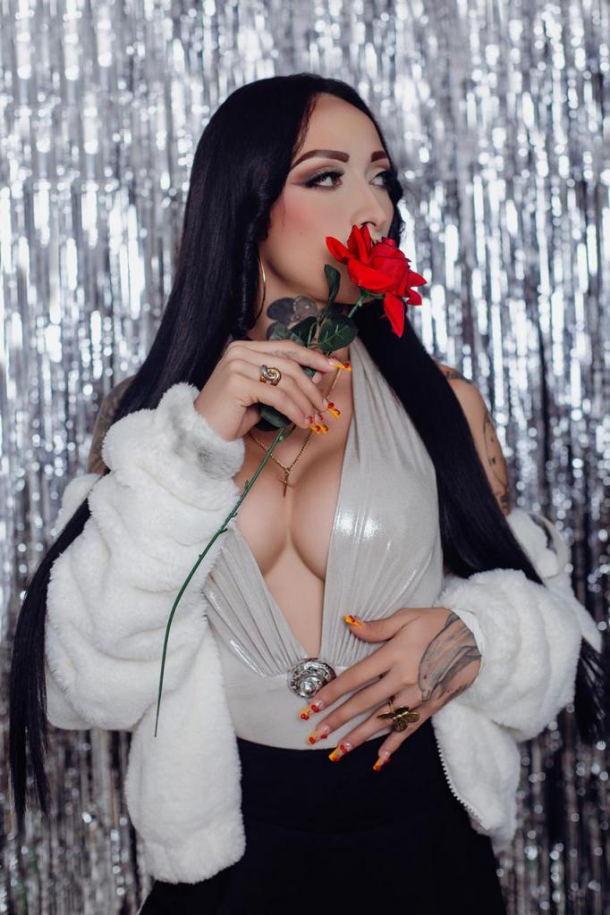 647695495: Travesti en Granada