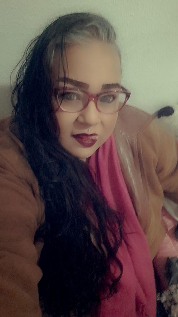 604104505: Chica busca chico en León