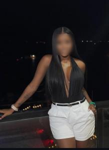 613456269: Chica busca chico en Cádiz