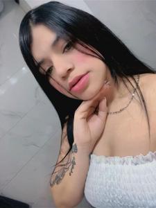 631985299: Chica busca chico en Madrid