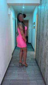641619398: Chica busca chico en Gerona