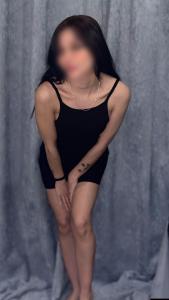 695821266: Chica busca chico en Madrid