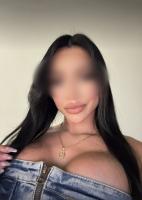 612408224: Chica busca chico en Barcelona
