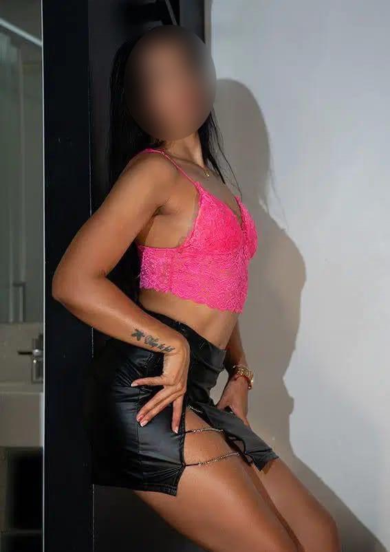 Chica busca chico en Tenerife: 