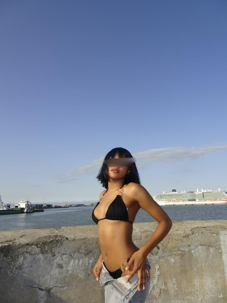 647654071: Chica busca chico en Vizcaya