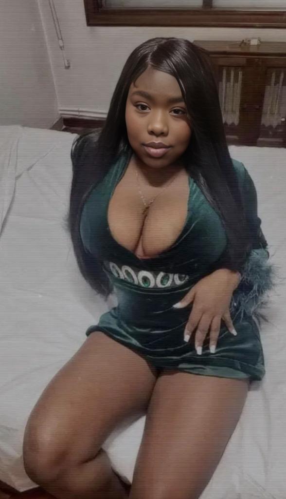 613829329: Chica busca chico en Almería