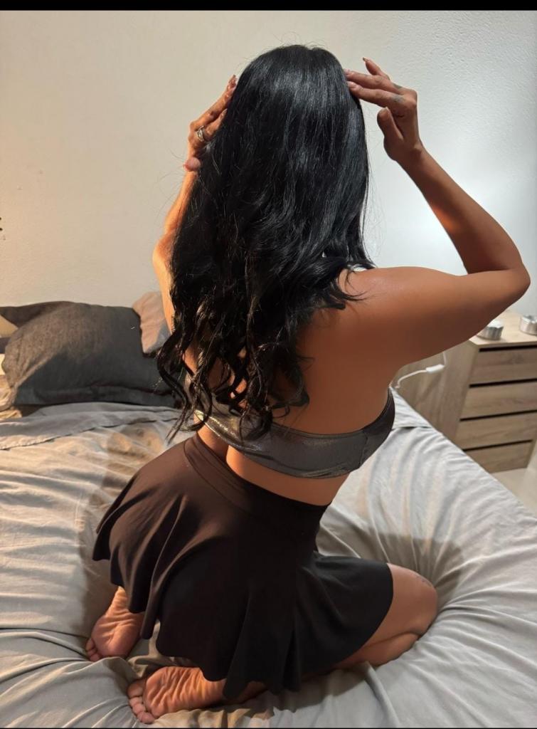 Chica busca chico en Cádiz: 